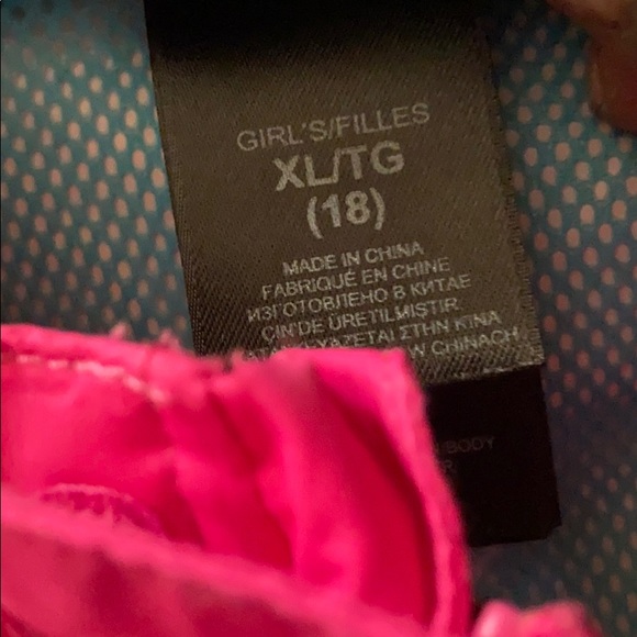 North Face rain jacket - Picture 7 of 9